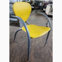 Дизайнерський стілець БУ для кафе, жовтий