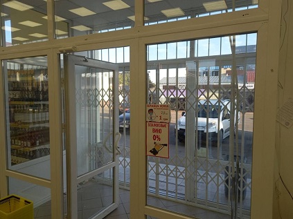 Фото 9. Раздвижные решетки металлические на окна, двери, витрины. Производство и установка Одесса
