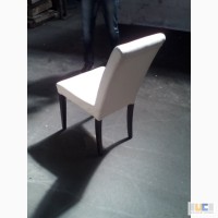 Продам стілець кремового кольору бу