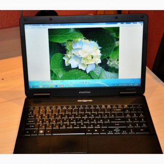 Надежный 2-х ядерный ноутбук eMachines E527