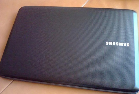 Фото 2. Игровой ноутбук Samsung SA31( 4ядра, 4гига )