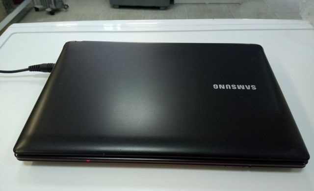 Фото 3. Легкий двух ядерный нетбук Samsung n145