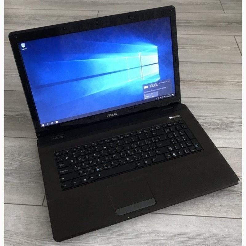 Большой игровой ноутбук Asus K72J (память 8 гиг, видео 4гига)
