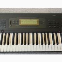 Продам Korg 01 W Pro 76-клавишный синтезатор с черной клавиатурой, музыкальные инструменты