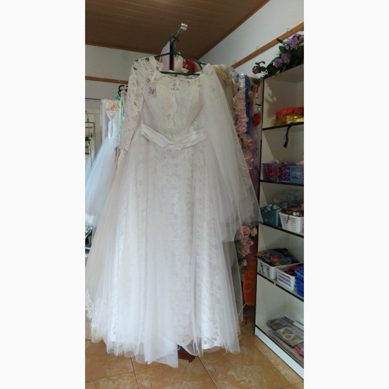 Фото 10. Весільні сукні на прокат та продаж