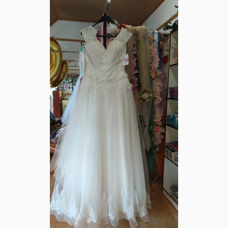 Фото 4. Весільні сукні на прокат та продаж