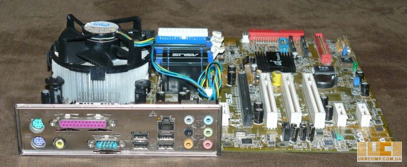 Фото 2. Intel Pentium 4 (номер 520J) + ASUS P5GD1 + Кулер Intel (4 Pin)