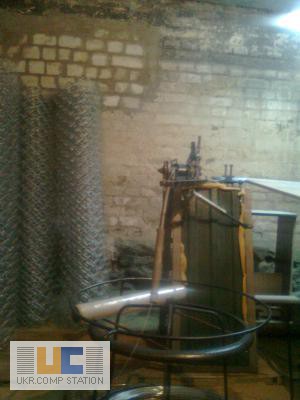 Фото 7. Станок для плетения сетки «Рабица»