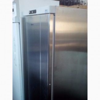 Холодильный шкаф б/у Gram 400л